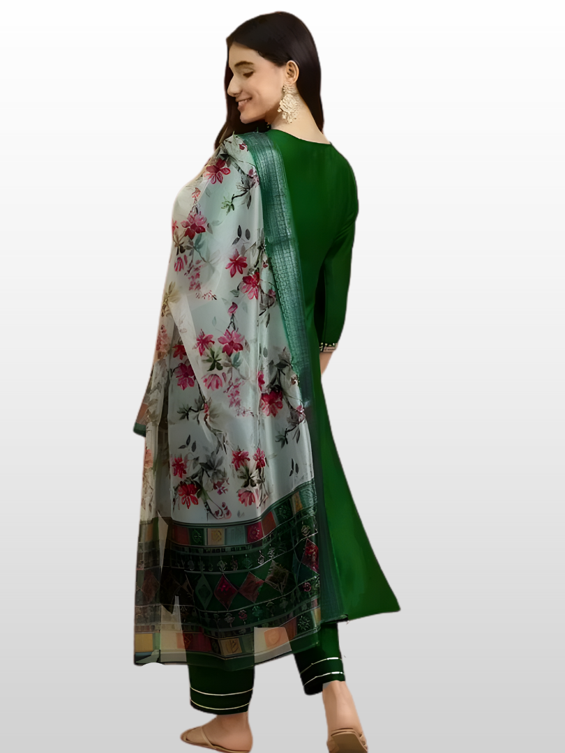 Emerald Green Rayon Ensemble with Silver Floral Dupatta thumbnail 3